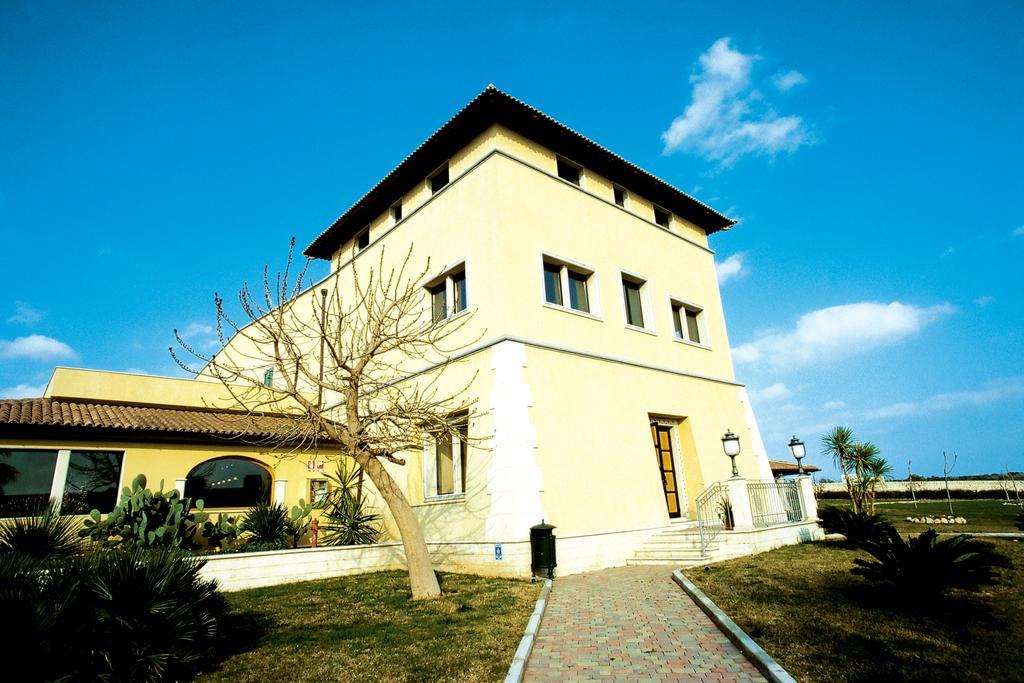 Hotel Igv Club Baia Samuele