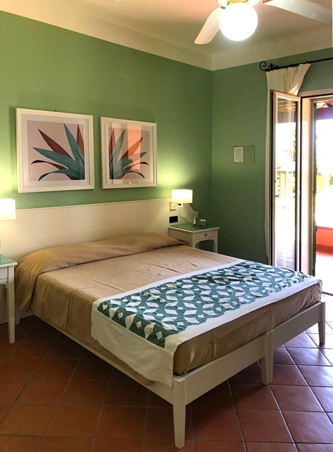Igv Club Baia Samuele 4*